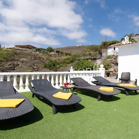 Trillizos Villa *