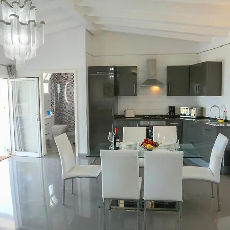 Trillizos Villa Costa Adeje