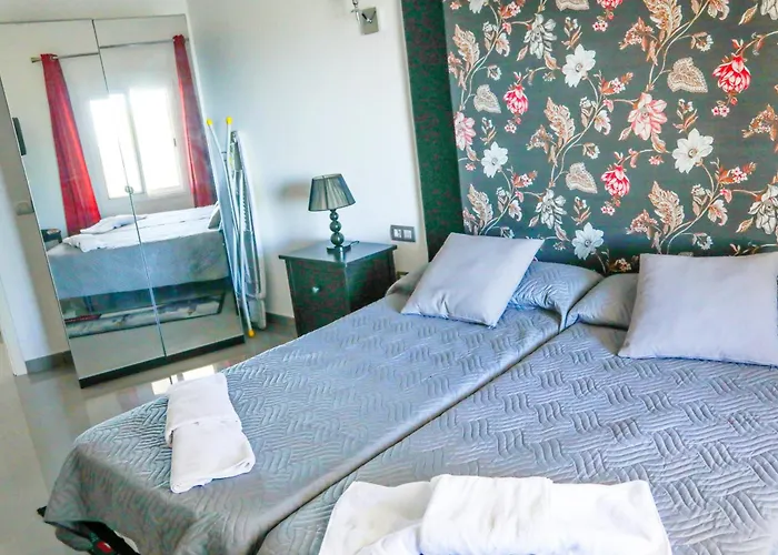 ヴィラ Trillizos アデヘ